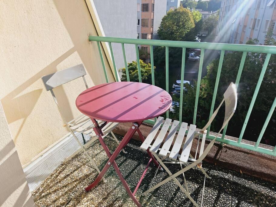 Le Studio De Max - Terrasse Et Parking 瓦朗斯 外观 照片