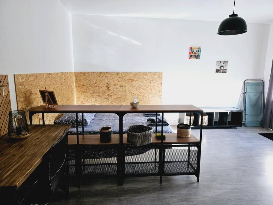 Le Studio De Max - Terrasse Et Parking 瓦朗斯 外观 照片